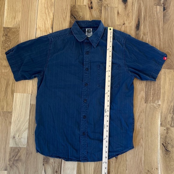 Mens‎ The North Face Short Sleeved Button Down SZ S - Picture 2 of 4